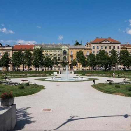 Nino Luxury Apartment Zagreb Exteriör bild